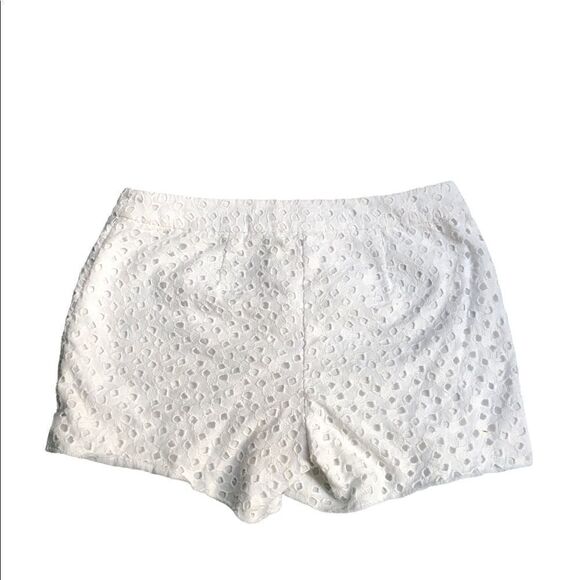 Forever 21  white shorts size medium - Picture 5 of 5